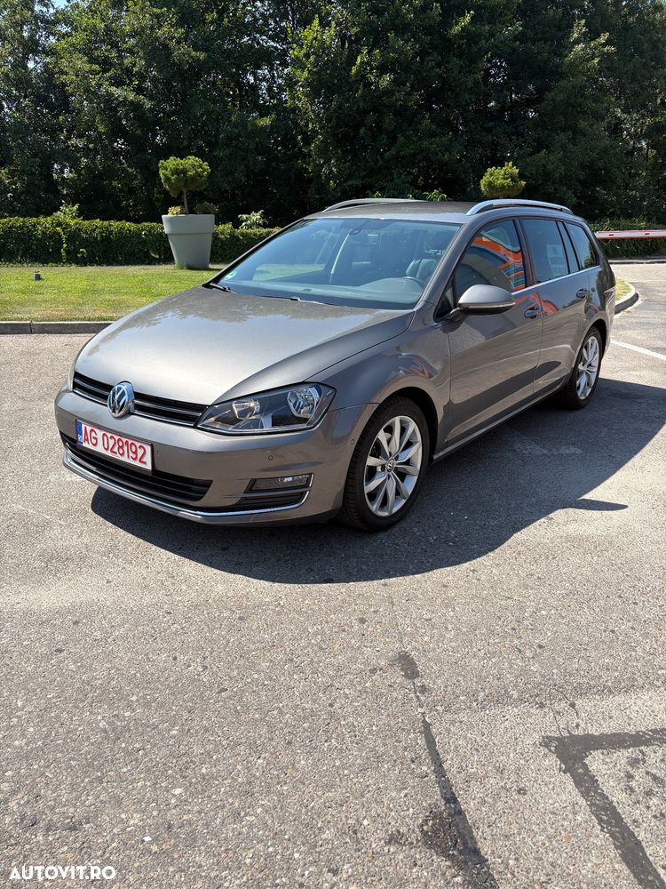 Volkswagen Golf - 2