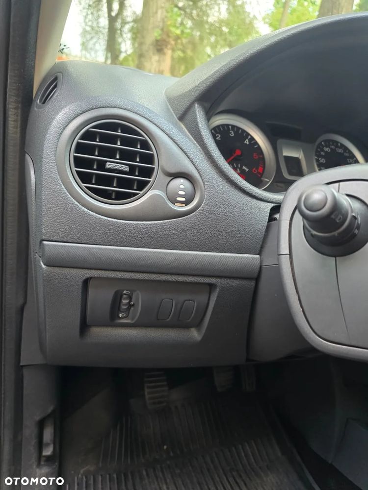 Renault Clio 1.5 dCi Alize - 3