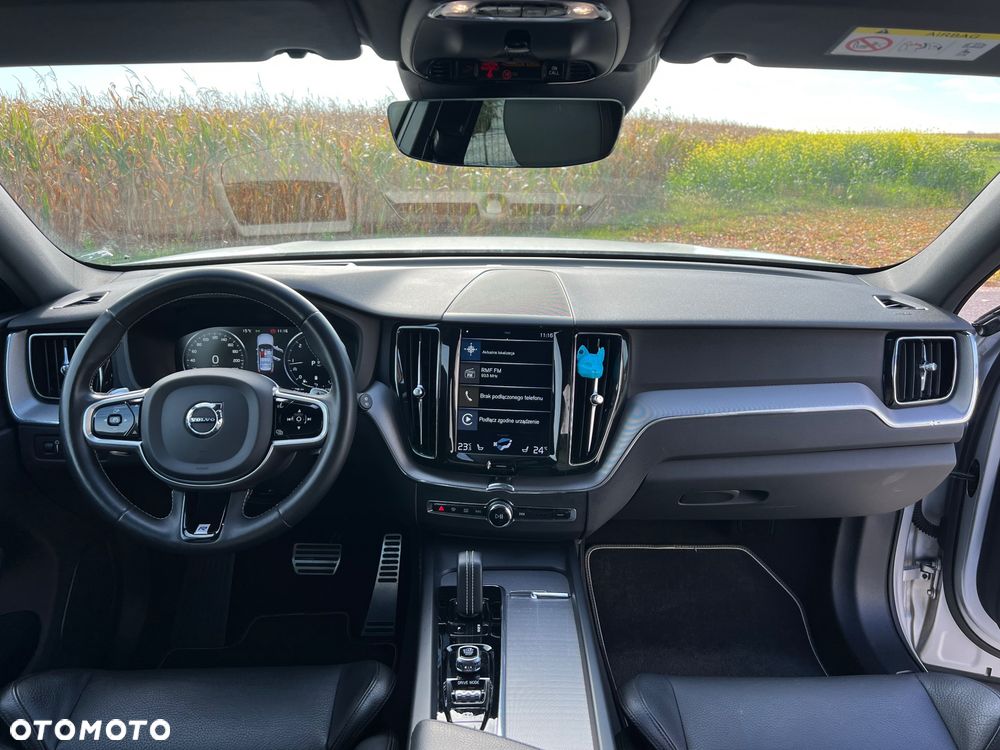 Volvo XC 60 D5 AWD R-Design - 18
