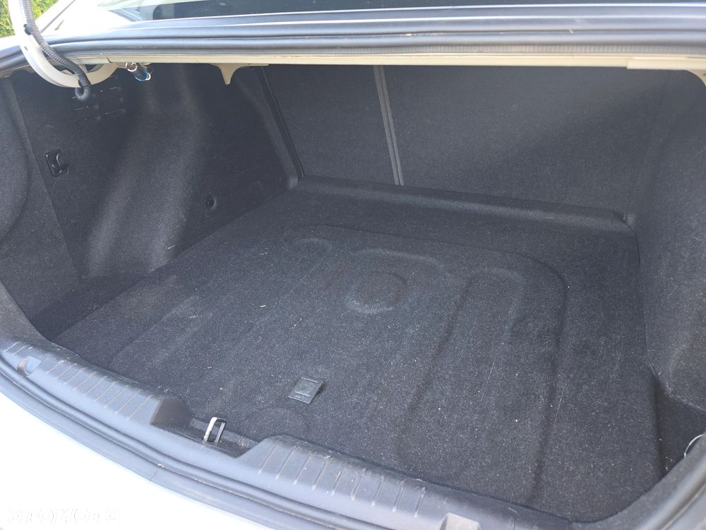 Chevrolet Cruze 1.6 LS - 16