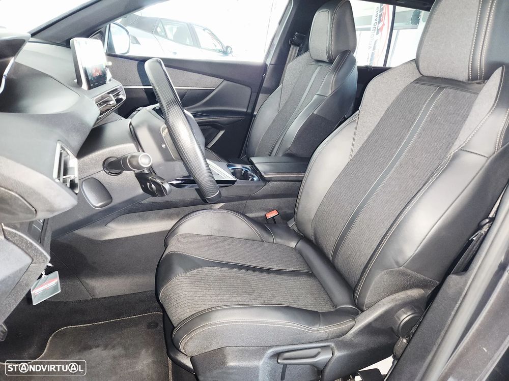 Peugeot 5008 1.5 BlueHDi GT Line - 25