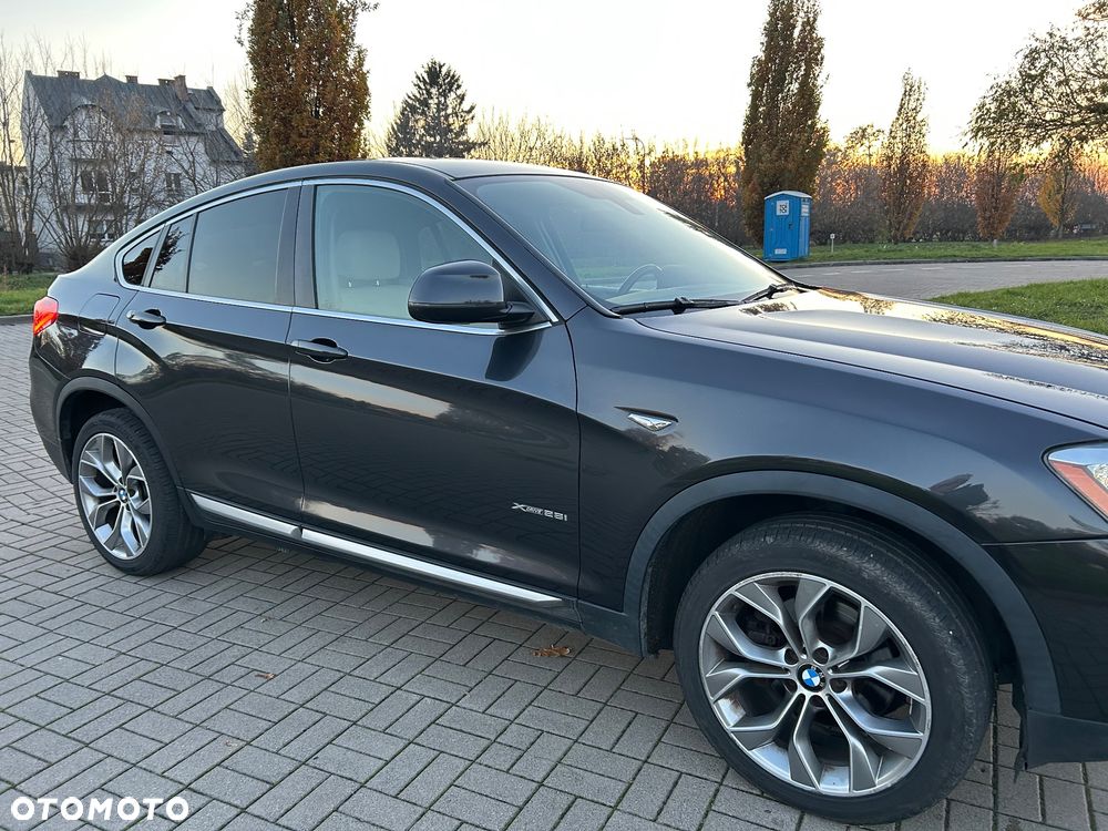 BMW X4 xDrive28i xLine - 4