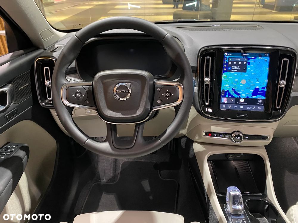 Volvo XC 40 B3 Ultra Dark - 6