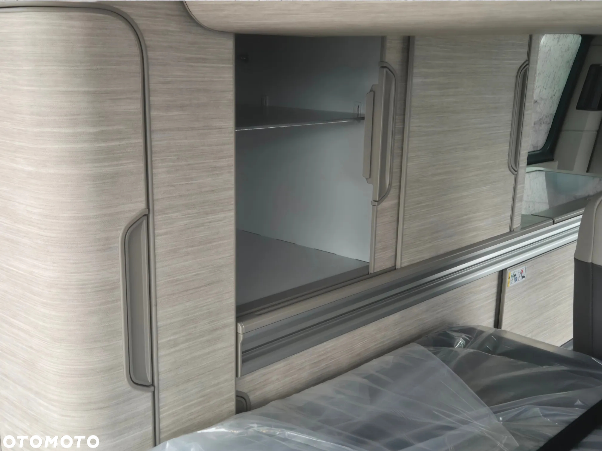 Volkswagen California - 28