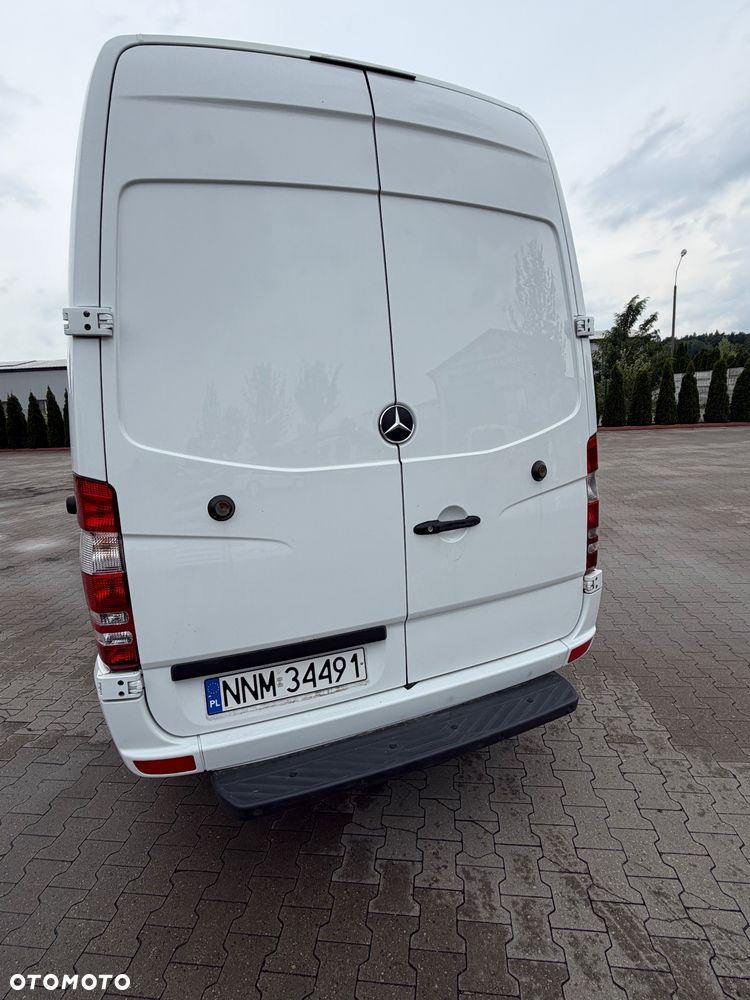 Mercedes-Benz Sprinter - 4