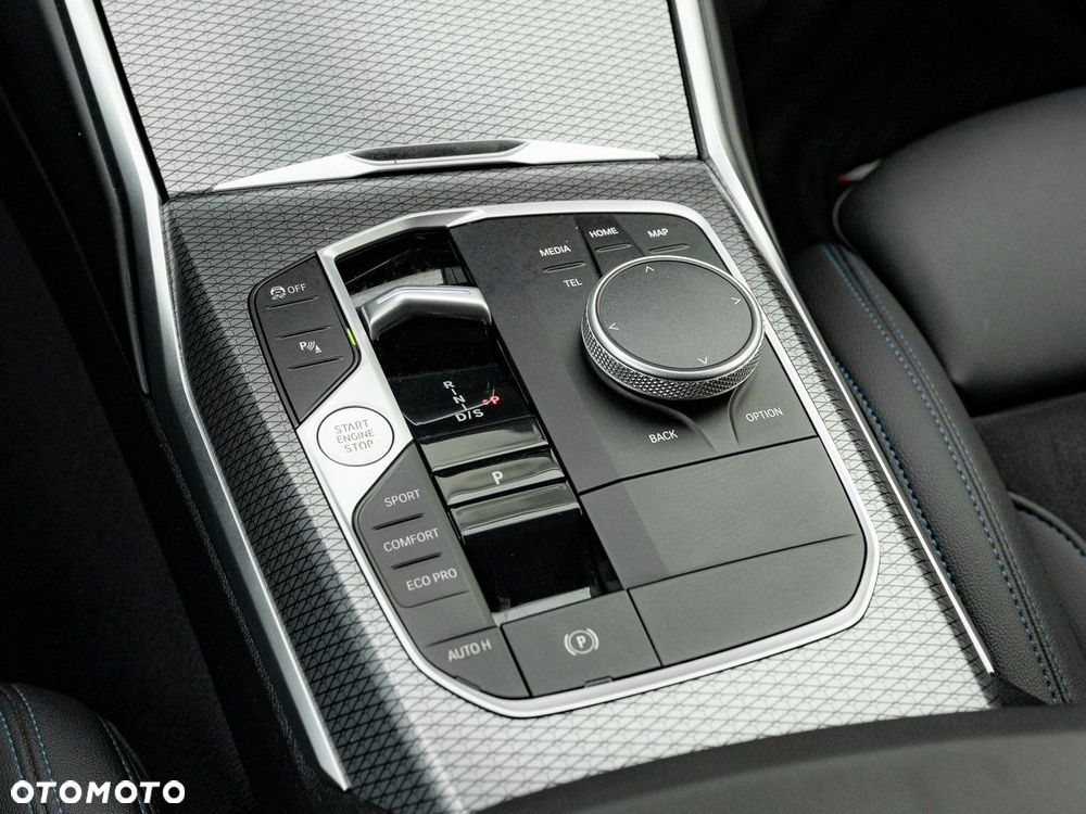 BMW Seria 3 320d xDrive M Sport sport - 19