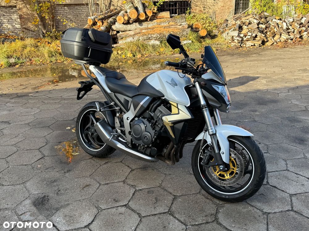 Honda CB - 1
