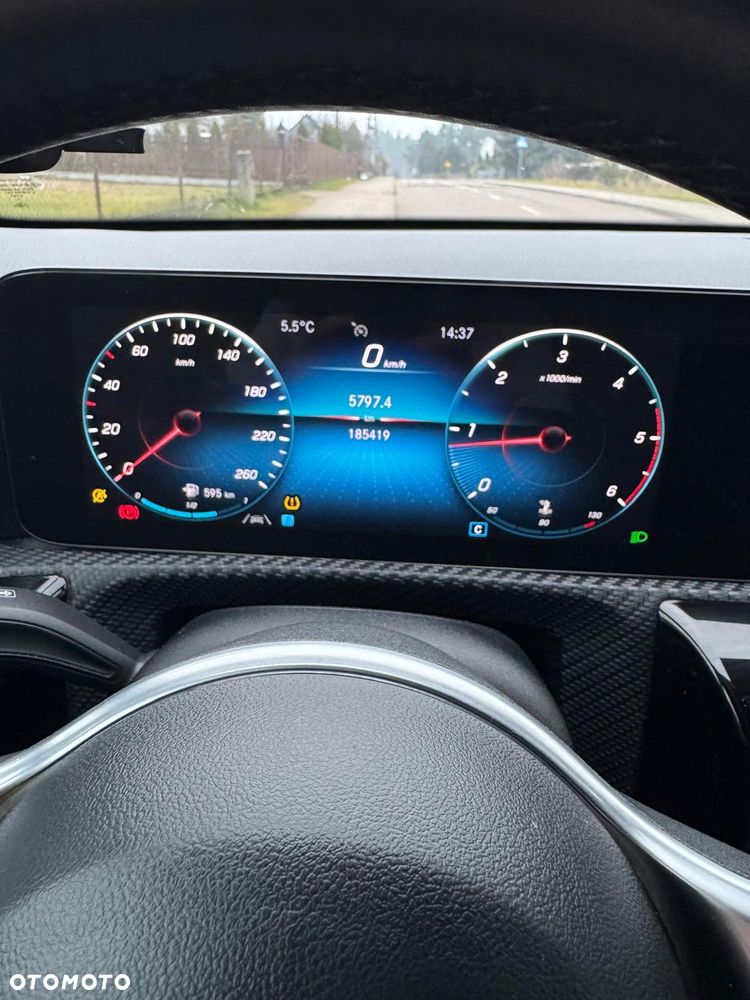 Mercedes-Benz CLA 180 d - 16