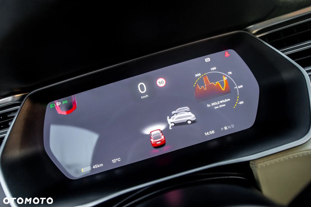 Tesla Model S - 31