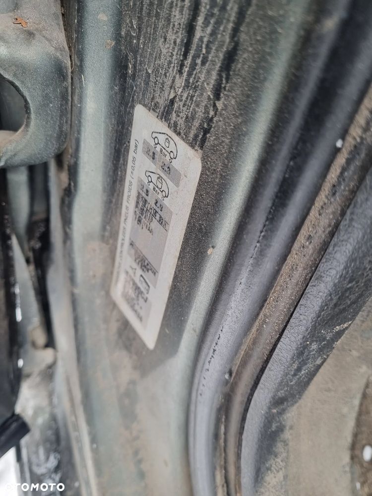 Peugeot 407 hb 1.6 hdi 16v na części - 5