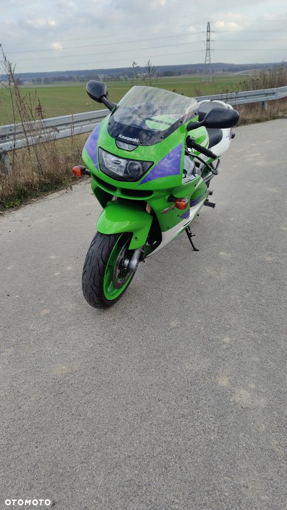 Kawasaki ZXR - 6