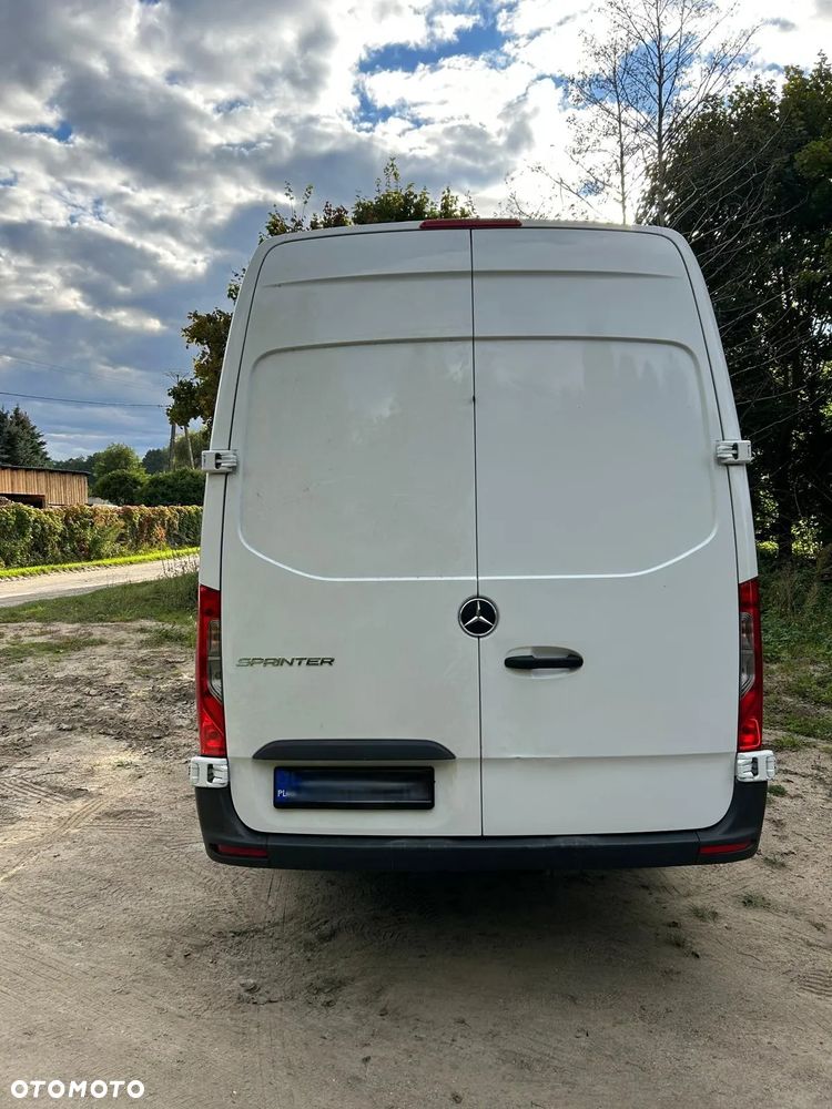 Mercedes-Benz Sprinter - 3