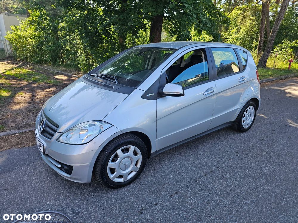 Mercedes-Benz Klasa A 160 BlueEFFICIENCY Elegance - 2