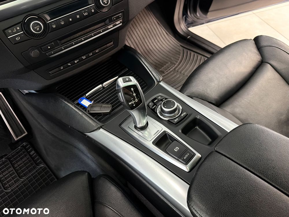 BMW X6 - 32