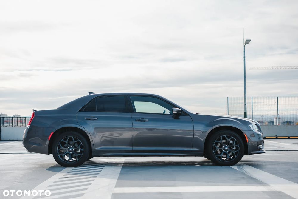 Chrysler 300s - 7
