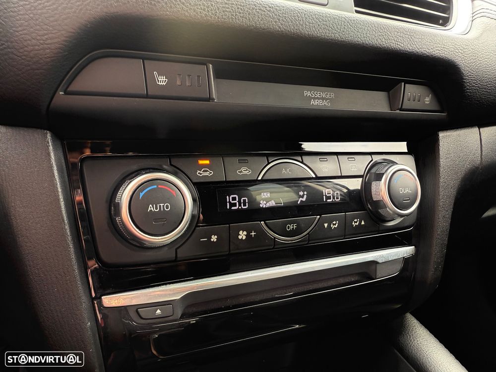 Mazda 6 M6 2.2 SKY-D Excellence Navi - 23
