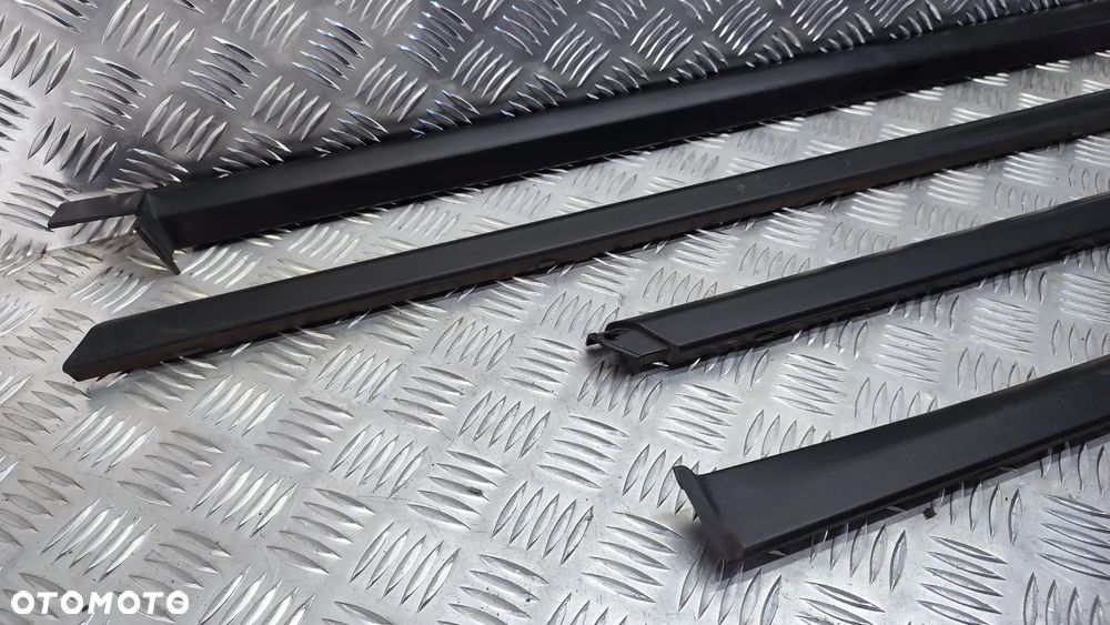 PORSCHE CAYENNE II 10-17R LISTWA OSLONA DRZWI PRZOD TYL PROGU PRAWA 7P5853538 7P5853540 LEWA 7P5853537 7P5853539 - 2