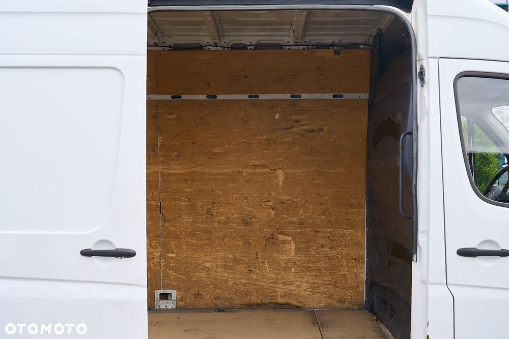 Mercedes-Benz Sprinter 310 - 12