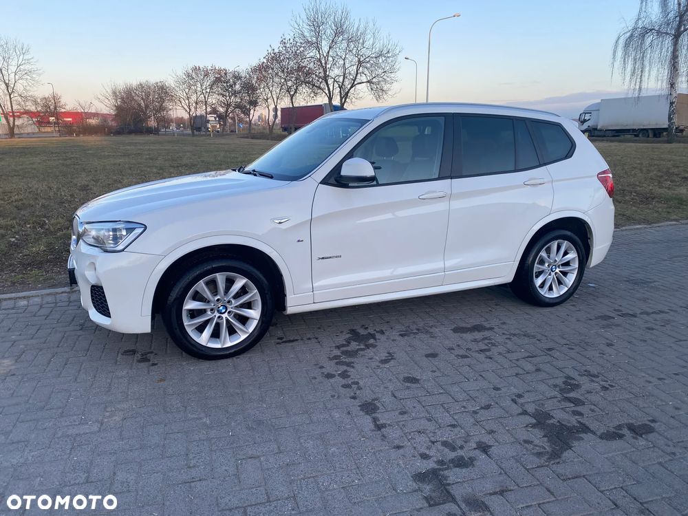 BMW X3 xDrive28i Advantage - 4