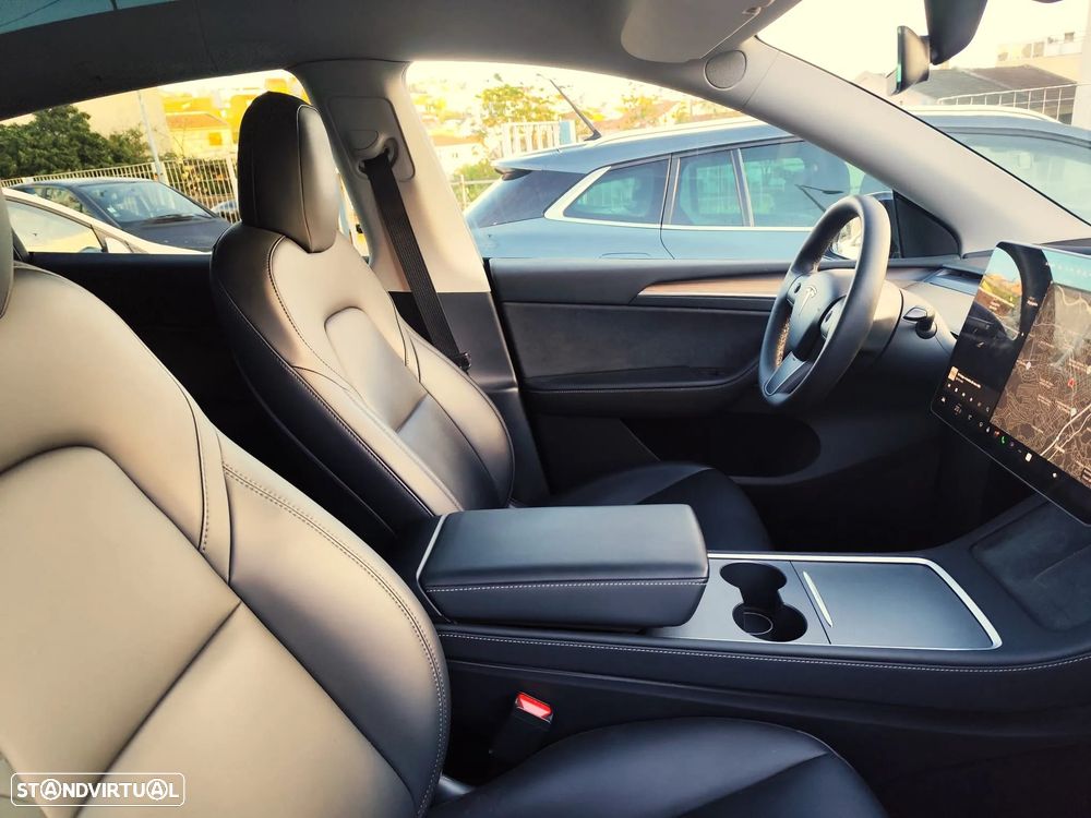 Tesla Model Y Long Range Tração Integral - 9
