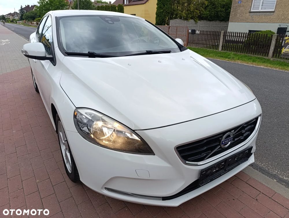 Volvo V40 D3 You - 24