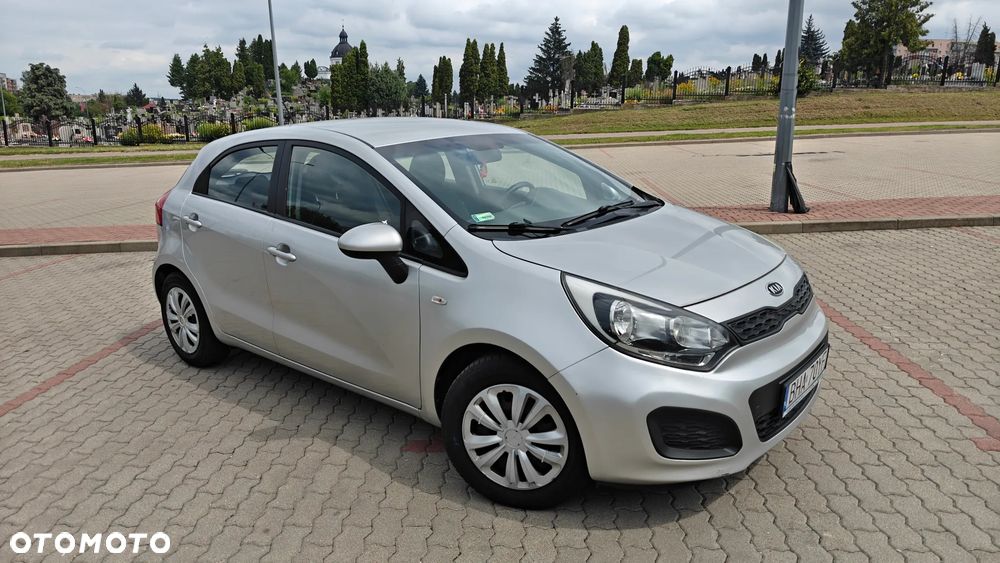 Kia Rio - 1