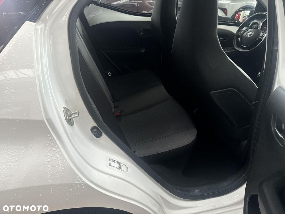 Toyota Aygo - 13