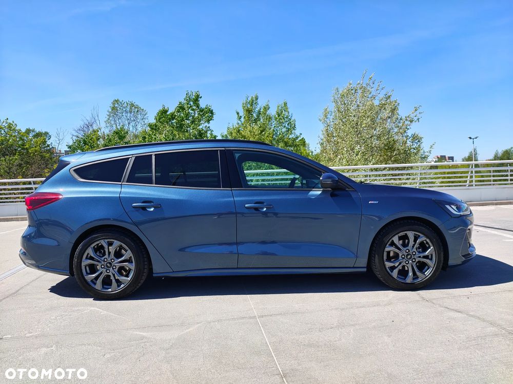 Ford Focus 1.0 EcoBoost mHEV ST-Line X - 5