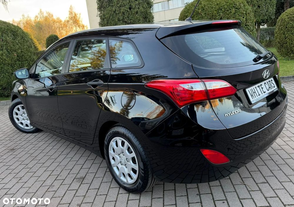 Hyundai i30 i30cw 1.4 Classic - 3