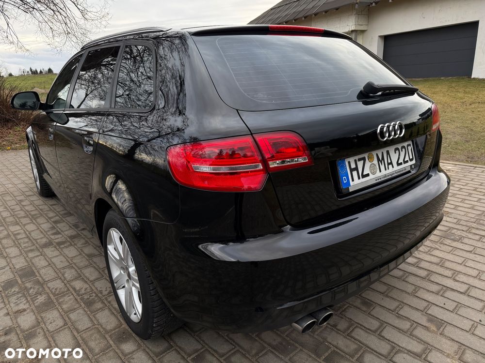 Audi A3 Sportback 1.8 TFSI Ambiente - 3