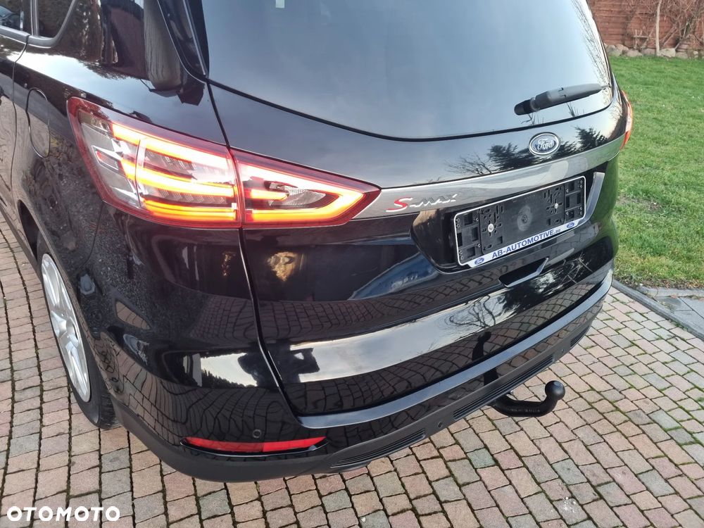 Ford S-Max - 14
