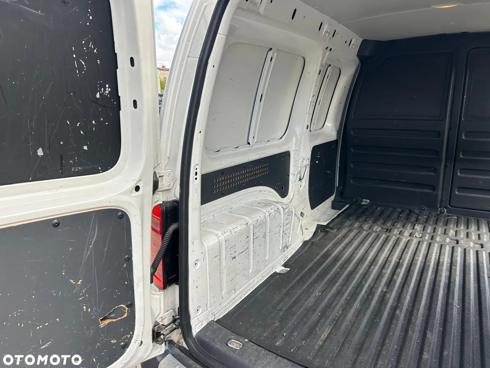 Volkswagen CADDY - 29