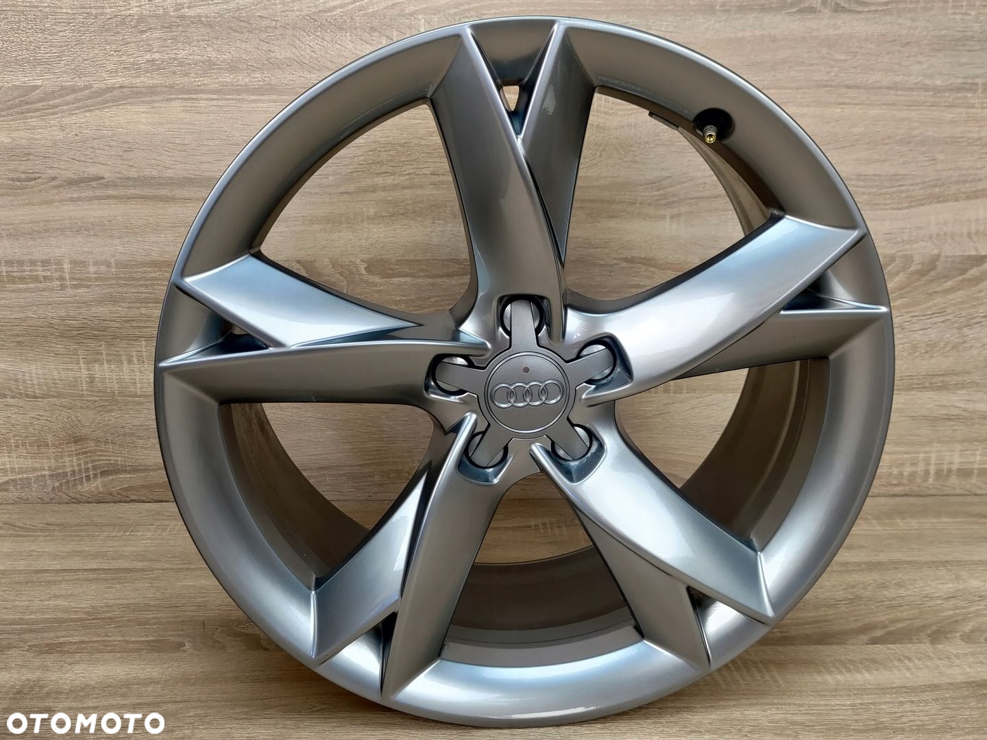 FELGI ALUMINIOWE 19" 5x112 AUDI A5 8T A4 B8 12 km - 13