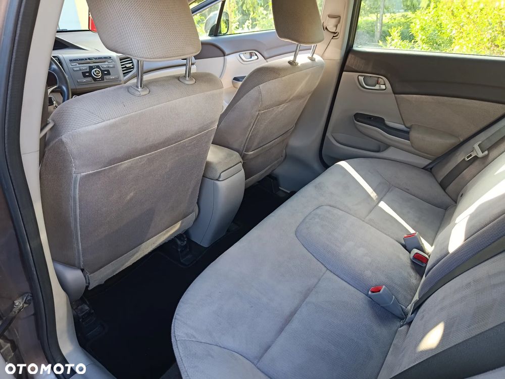 Honda Civic 1.8 Comfort - 12