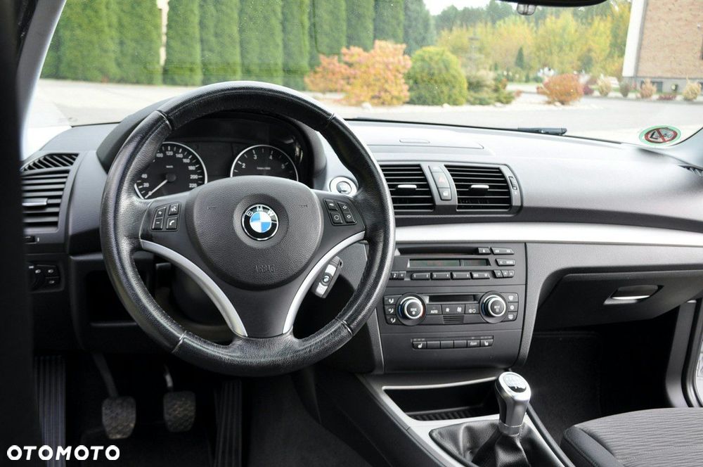 BMW Seria 1 - 29