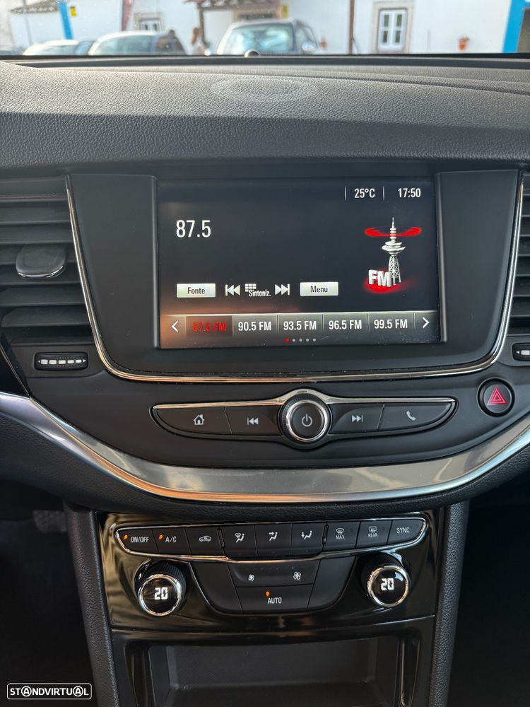 Opel Astra Sports Tourer - 13