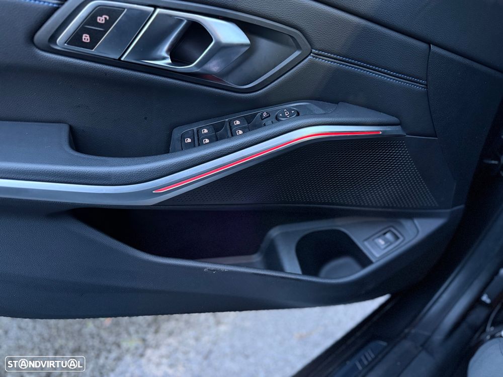 BMW 318 d Pack M Auto - 22