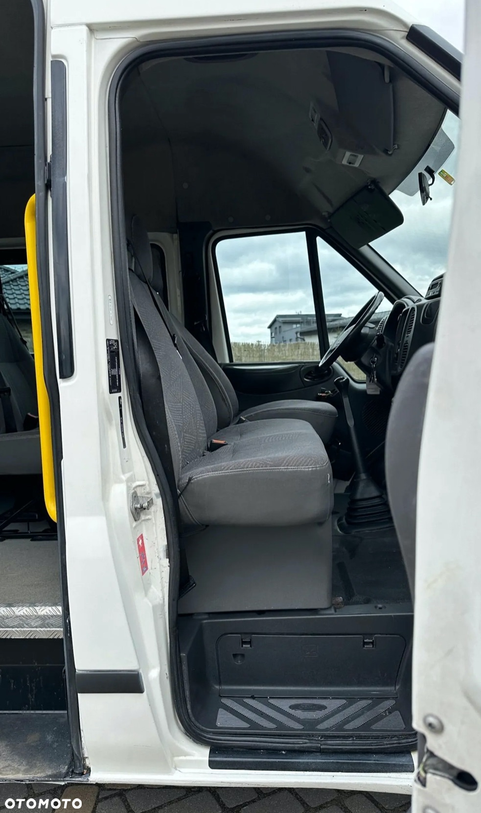 Ford Transit V 2.4 Autobus - 6