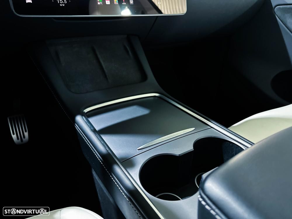 Tesla Model Y Standard - 48
