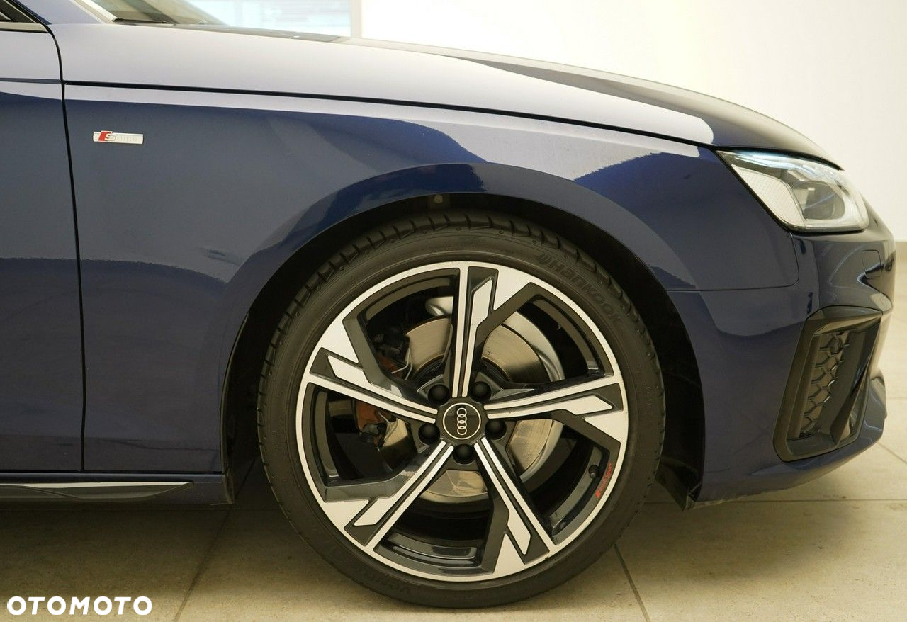 Audi A4 - 12