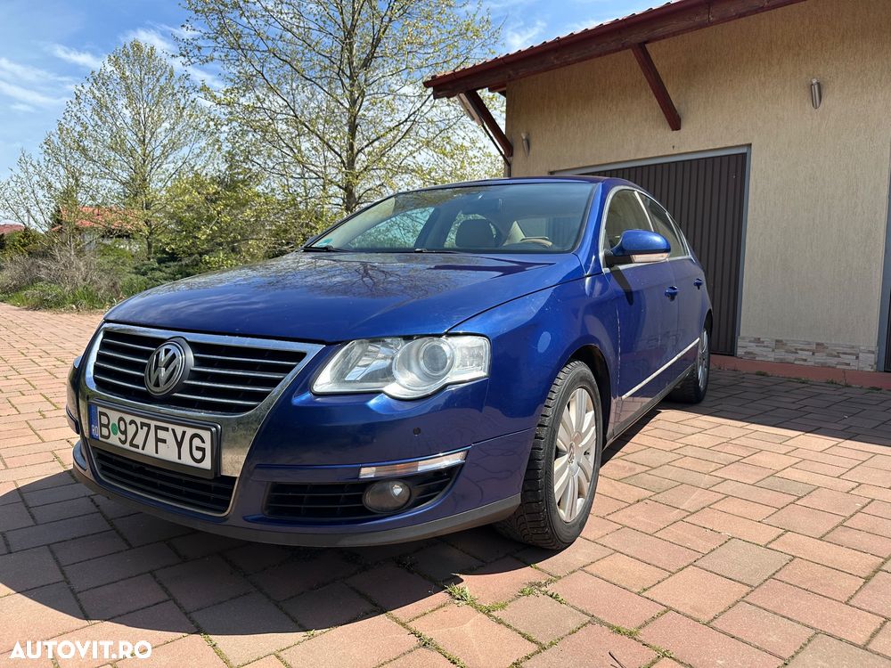 Volkswagen Passat - 1