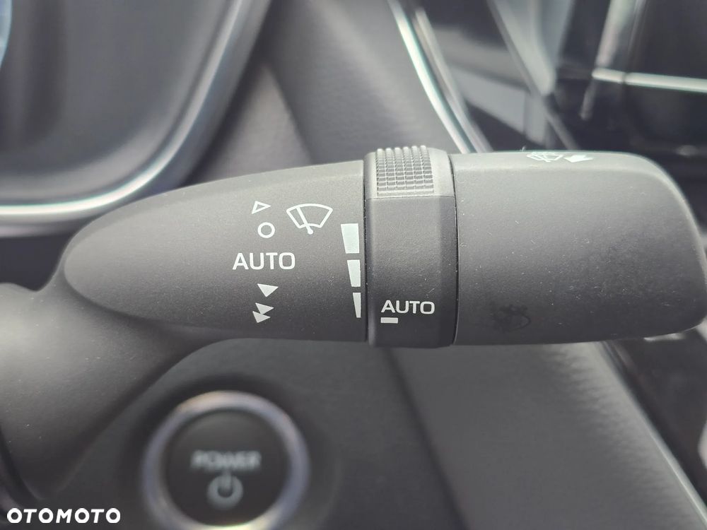 Toyota Corolla 1.8 Hybrid Style - 34