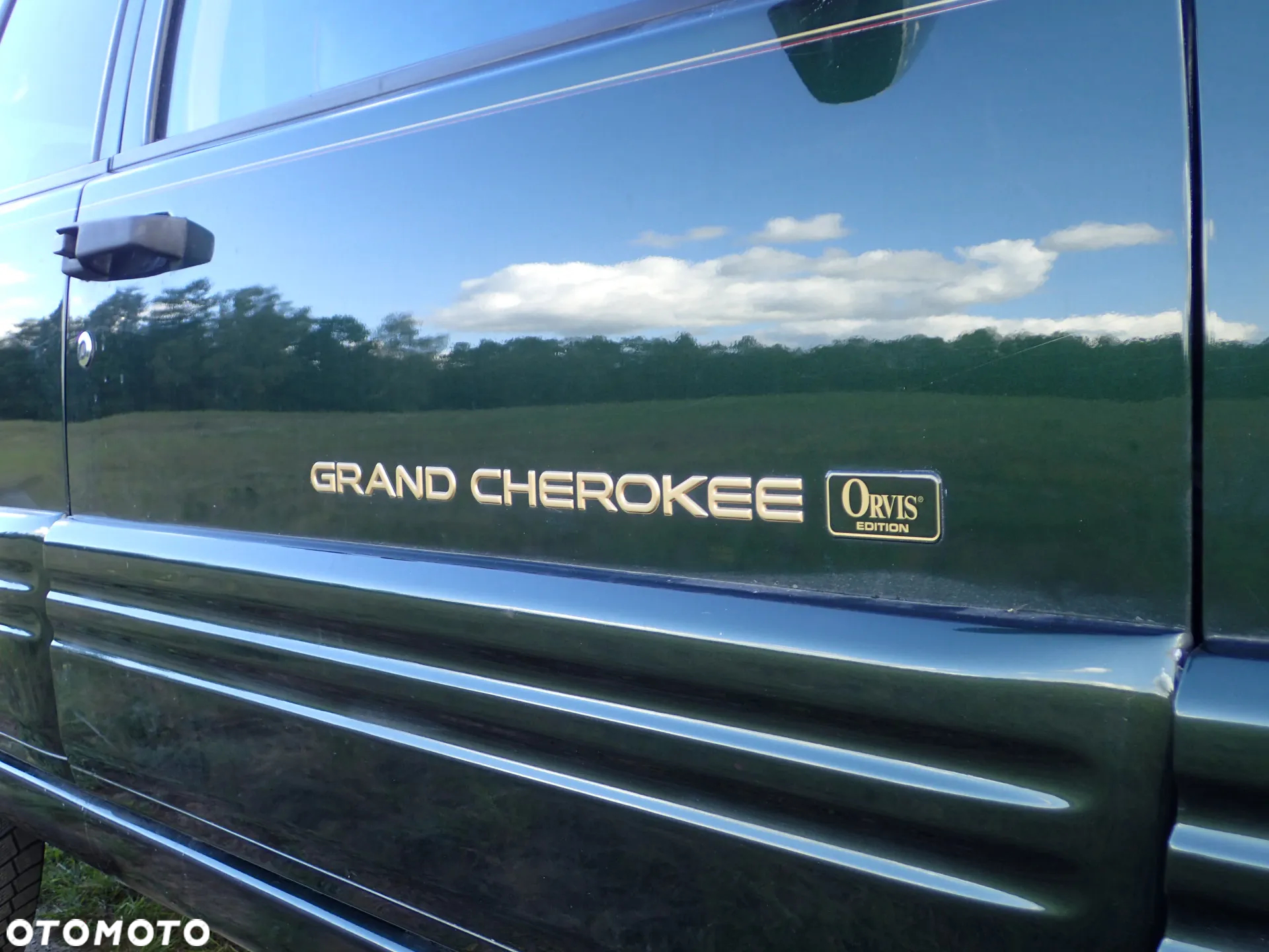 Jeep Grand Cherokee - 26