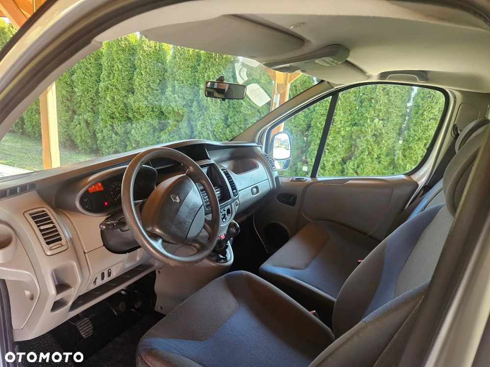 Renault TRAFIC - 7