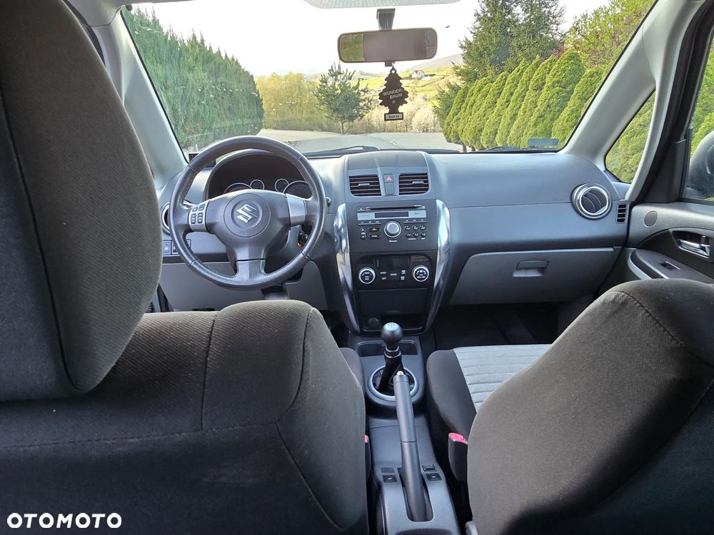 Suzuki SX4 1.6 Premium 4WD - 8
