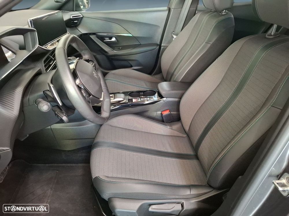 Peugeot 2008 1.5 BlueHDi Allure Pack EAT8 - 8