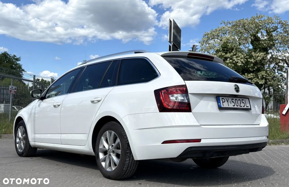 Skoda Octavia 2.0 TDI DSG Style - 5