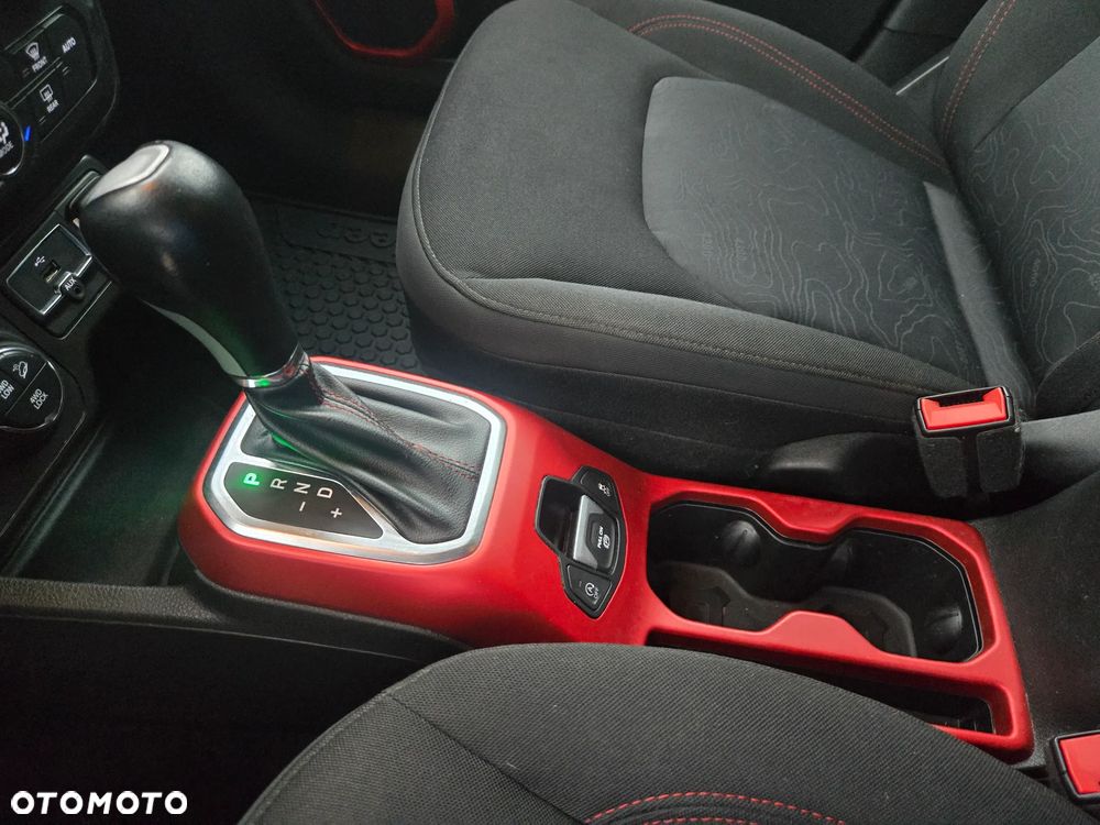 Jeep Renegade 1.3 GSE T4 Turbo Limited 4x4 S&S - 22