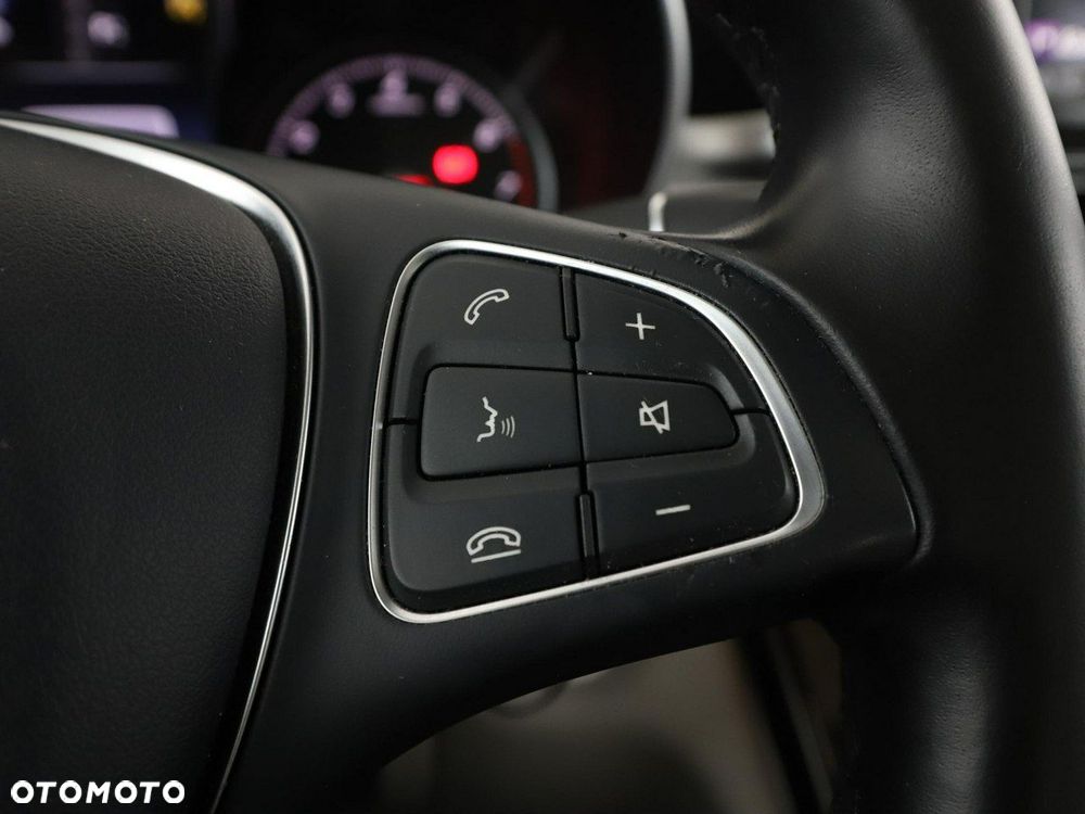 Mercedes-Benz Klasa C 300 7G-TRONIC Exclusive - 30