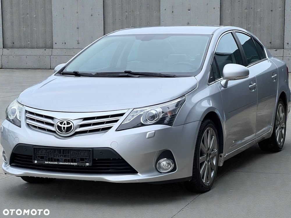 Toyota Avensis 1.8 Premium MS - 10